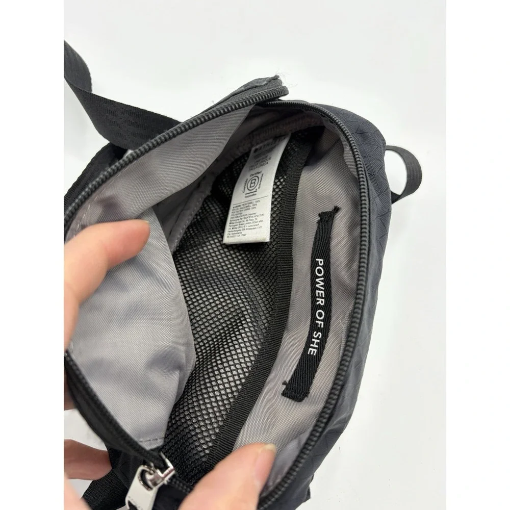 Athleta Crossbody All about Belt Bag The Power Of She Waist Pack Black Nylon Zip